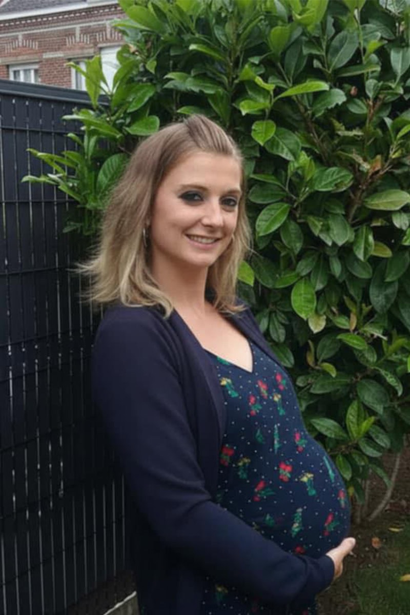 creative-pregnancy-ingrid-woman